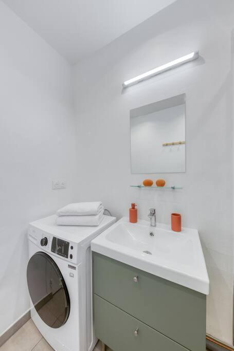 Au Quai De Seine De Paris Appartement- T2 فيتري سور سين المظهر الخارجي الصورة