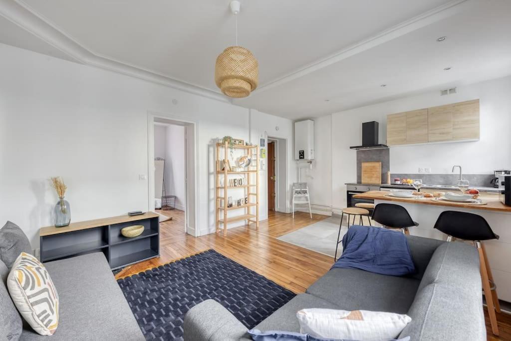 Au Quai De Seine De Paris Appartement- T2 فيتري سور سين المظهر الخارجي الصورة