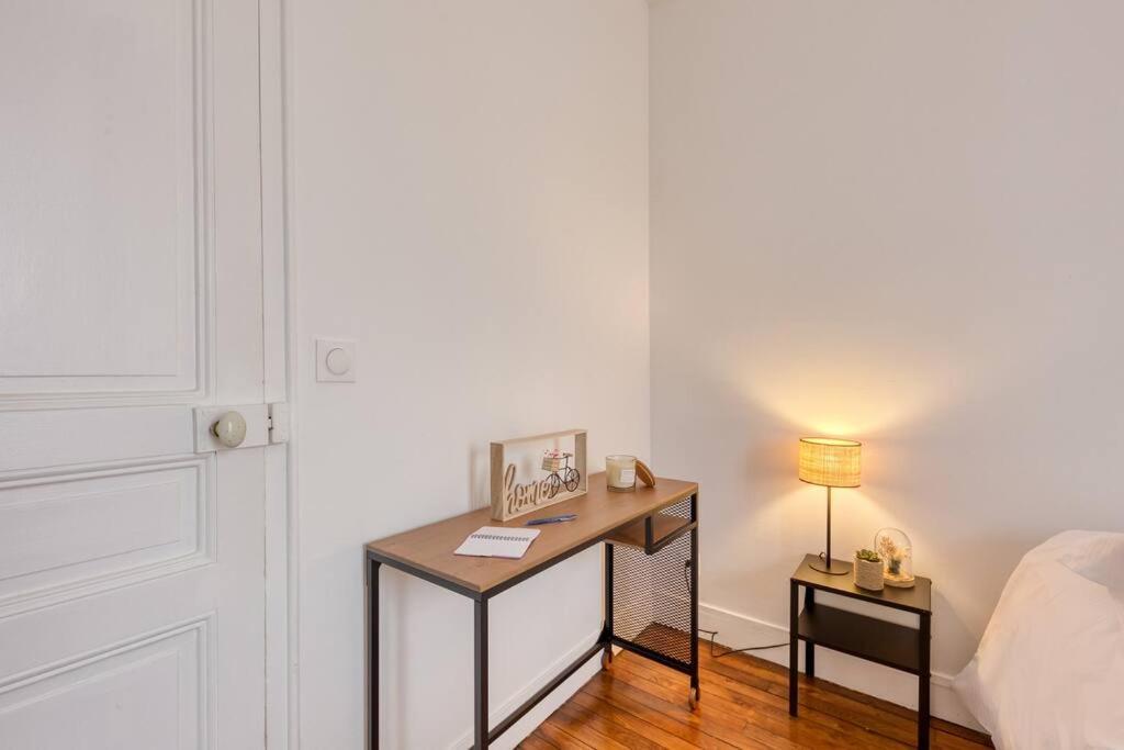 Au Quai De Seine De Paris Appartement- T2 فيتري سور سين المظهر الخارجي الصورة