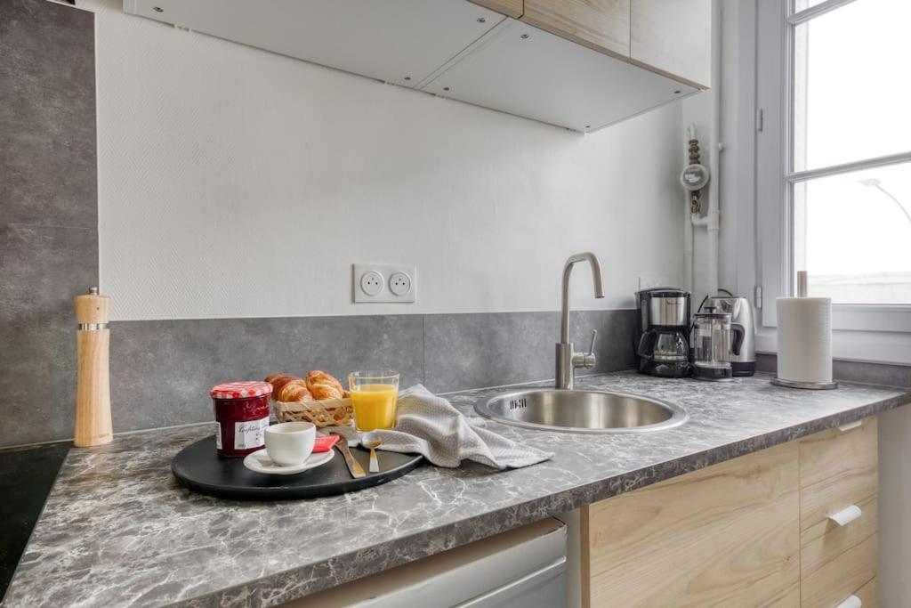 Au Quai De Seine De Paris Appartement- T2 فيتري سور سين المظهر الخارجي الصورة